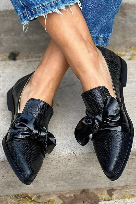 BLACK LOAFERS WITH SHINY BOW