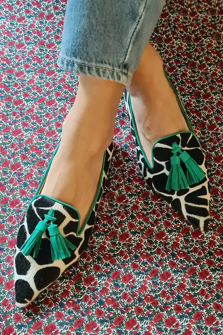 SPITZ LOAFERS WITH GIRAFFE PRINT AND GREEN FRINGES