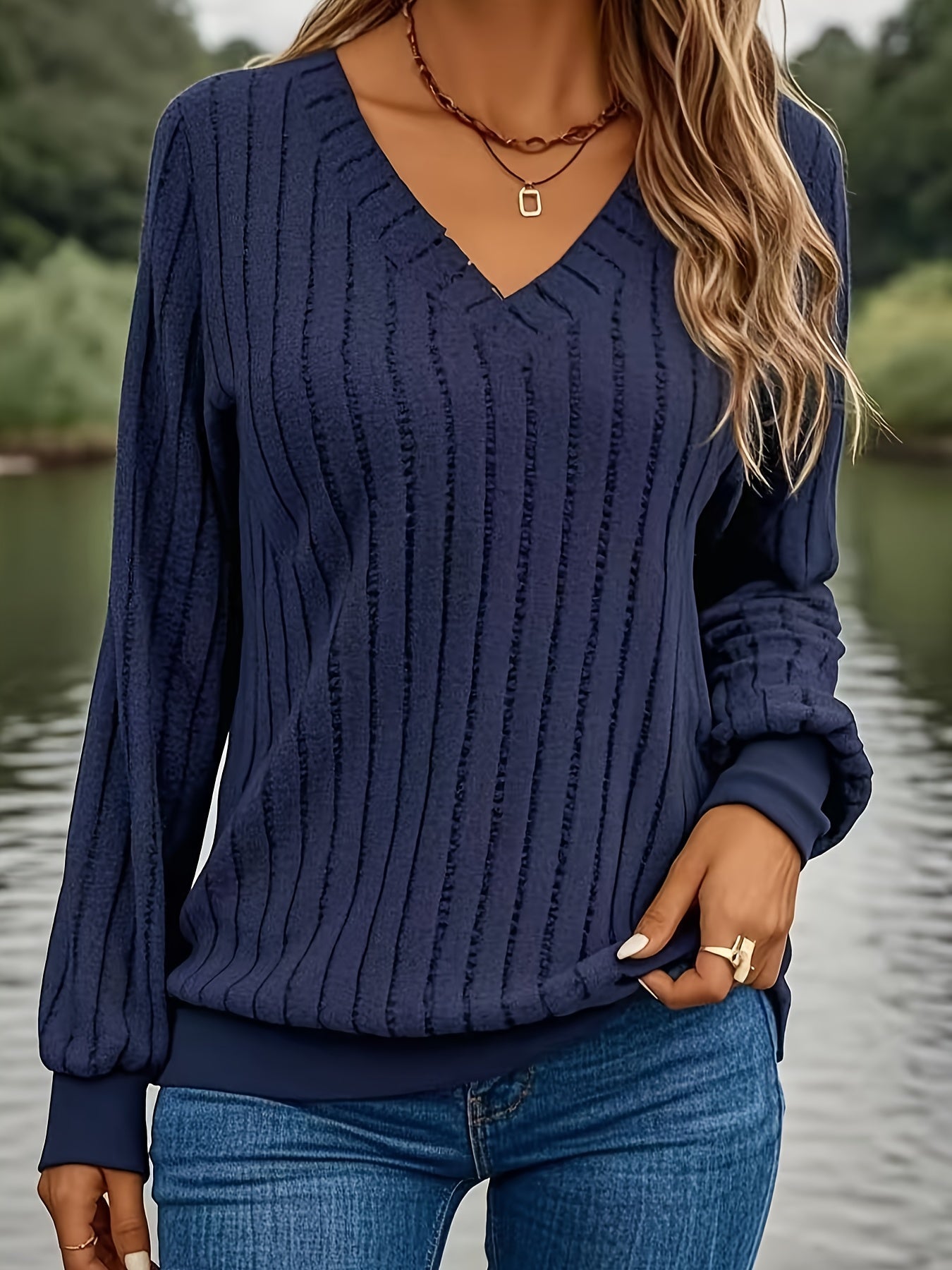 Joan™ - Stylish Ribbed V-Neck Sweatshirt