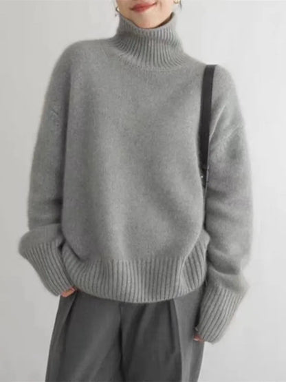 Isabella™ - Elegant Cashmere Turtleneck