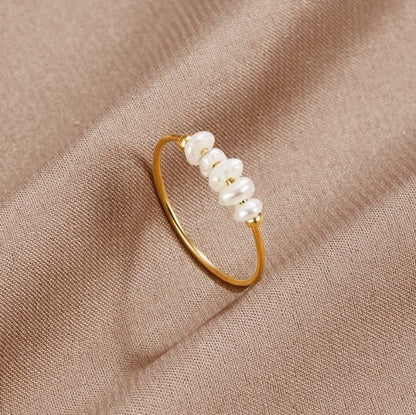 Silva - Ring made of freshwater pearls